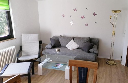 Bockswiese Apartment | Pet-Friendly FeWo Tempelhof/Dahlem for Family Getaways