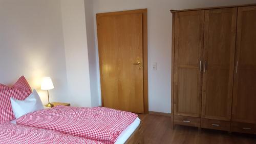Stumm Apartment | Exceptional Family Retreat at FEWO "Unterm Wald" - 10/10