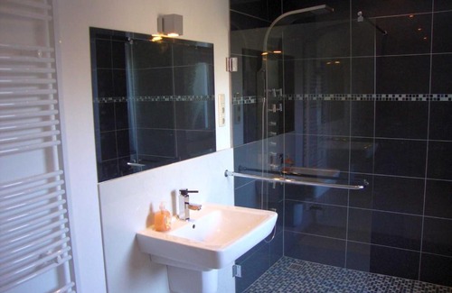 Mahlzow Apartment | Relaxing FeWo Wiek: Perfect for Families with Kitchen Access