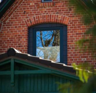 Ostseebad Prerow Apartment | Family-Friendly FeWo-Wustrow: A 4-Star Retreat