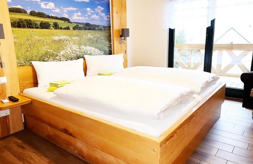 Drahnsdorf House | Pet-Friendly Getaway at FeWo-Zimmer-Auszeit - 8/10 Score