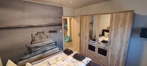 Emden Apartment | Cozy FeWo zwischen den Deichen with Family-Friendly Amenities