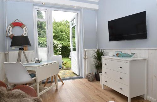 Gluecksburg Apartment | Beautiful Pauline Apartment with Garden & Pet-Friendly Access