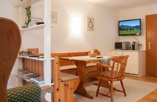 Tegernsee Apartment | FeWo4 - Gästehaus Max-Josef
