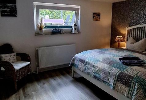 Langen b. Bremerhaven Apartment | Family-Friendly FeWoGeestland with a 9.5 Guest Rating