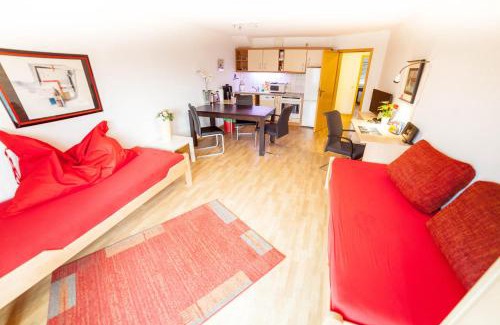 Connewitz Apartment | Family-Friendly FewoLeipzig Süd with Garage Access