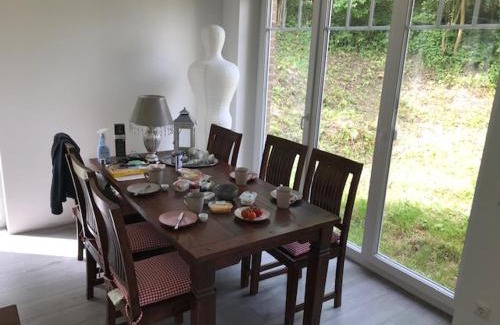 Brenkenhagen Apartment | Family-Friendly FewoSchmiede2EG with Pet Care Services