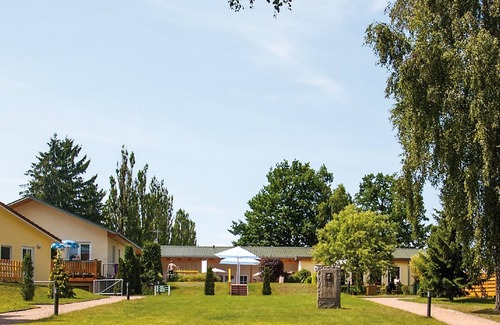 Plau am See Apartment | Relaxing Oceanfront Retreat at Ferienanlage Zum See