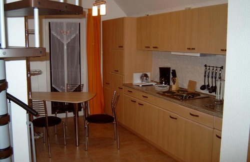Freyburg House | Family-Friendly FH Alfred with Top-Rated Guest Experience