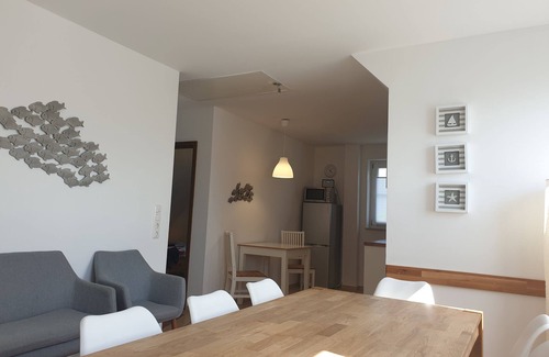 Karlshagen Apartment | Discover FH Rotkehlchen: Family-Friendly Retreat in Karlshagen
