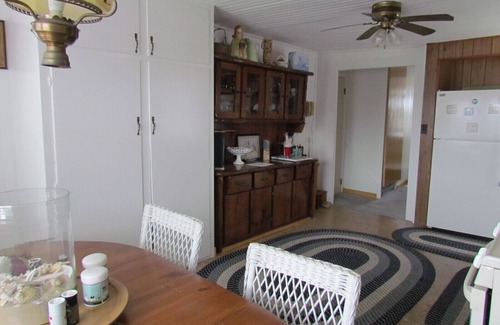 Falmouth Heights Apartment | FHILT: Falmouth Heights Beach Waterfront Apartment, 2nd floor deck