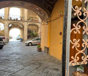 Ercolano Apartment | FIB HOUSE: Family-Friendly Retreat with 9/10 Guest Rating