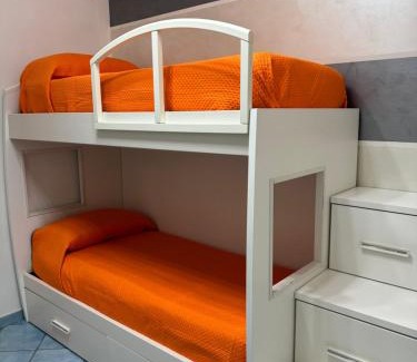 Ercolano Apartment | FIB HOUSE: Family-Friendly Retreat with 9/10 Guest Rating