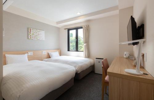 Hiji Hotel | Budget-Friendly Fico HIJI with Family Amenities and Great Reviews