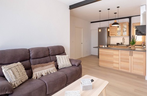 El Moncayo Apartment | Fidalsa Beachside Views
