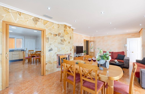 Crevillente Villa | Fidalsa Dom Perignon: Guest Rated 10/10 with Spa & Pool
