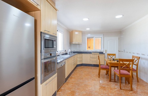 Crevillente Villa | Fidalsa Dom Perignon: Guest Rated 10/10 with Spa & Pool