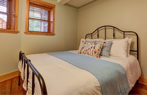 Mille-Isles Ski Chalet | Fiddler Lake Resort Chalet 75 Stag