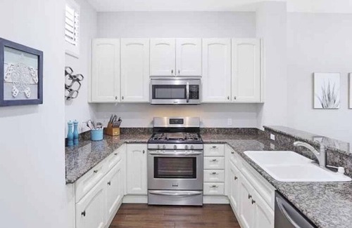Naples Villa | Fiddlers Creek Naples: Exceptional Water Views & Office Space