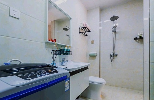 Weiyang Apartment | Field Airly Apartment