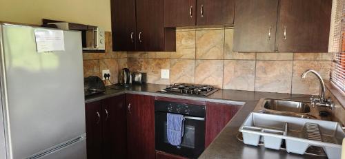 Dullstroom Apartment | Discover Field and Stream: Pet-Friendly Retreat for Families