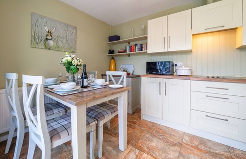 Westleton House | Charming Oceanfront Bungalow in Westleton with Breakfast