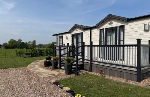 Skipwith Cabin | Cozy Lodge on a Farm Near York with Pet-Friendly Amenities