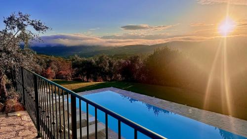 Rignano sull'Arno Villa | Unforgettable Stay at Il Poggetto: Oceanfront Family Retreat