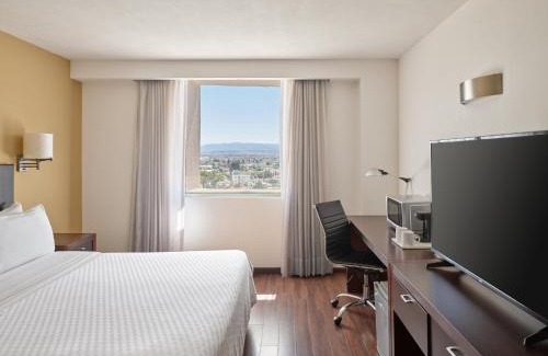 Durango Hotel | Discover Fiesta Inn Durango: Pet-Friendly & 4-Star Comfort