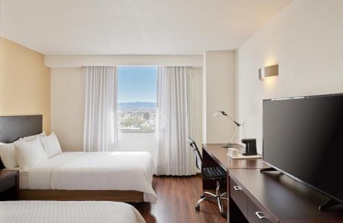 Durango Hotel | Discover Fiesta Inn Durango: Pet-Friendly & 4-Star Comfort