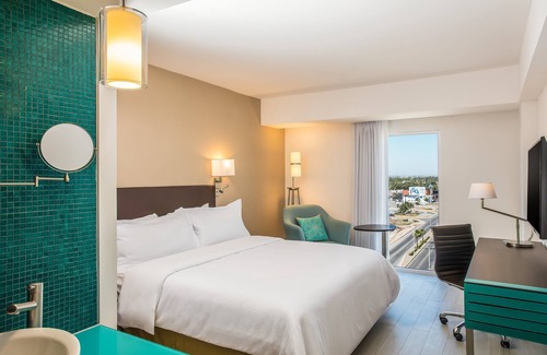 Los Mochis Hotel | Discover Fiesta Inn Los Mochis: Pool, Spa & Family-Friendly