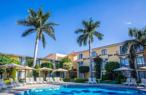 Oaxaca Hotel | Discover Fiesta Inn Oaxaca: Pet-Friendly with Pool & Dining