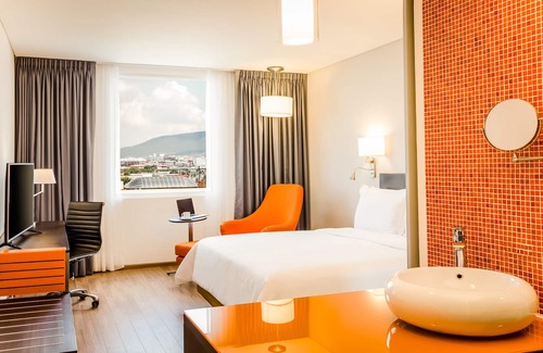 Pachuca Hotel | Discover Fiesta Inn Pachuca Gran Patio: Rated 9/10 with Pool