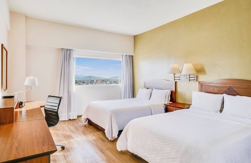 Torreon Hotel | Convenient Stay at Fiesta Inn Torreon Galerias with Pool & Spa
