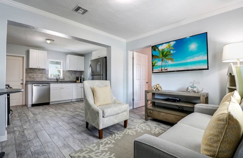 Long Key Hotel | Family-Friendly Fiesta Key RV Resort with Pool & Dining