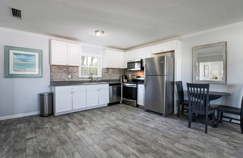 Long Key Hotel | Family-Friendly Fiesta Key RV Resort with Pool & Dining