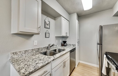 Old East Dallas Apartment | Discover The Hidden Gem Near Downtown Dallas with Great Amenities