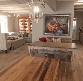 Graaff-Reinet House | Relax at Fifty Five on Park: Pool & Family-Friendly Stays