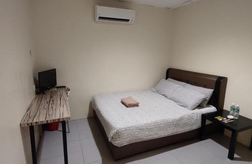 Pegawai Hotel | Budget-Friendly Family Stay at Fifty Seven Inn