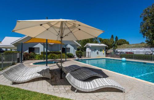 Broadwater Villa | Relax at FiftyTwo at Cape View: Pool & Family-Friendly Fun