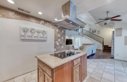 Fresno Apartment | Relaxing Fig Garden 4BR House with Pool & Ocean View