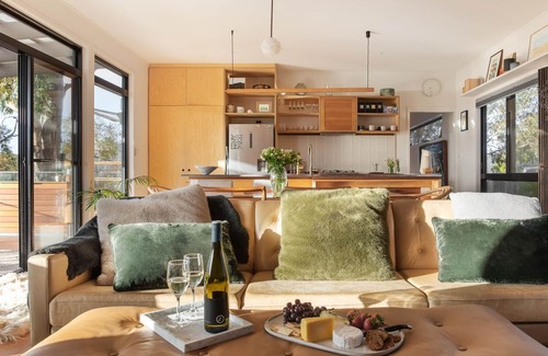 Geilston Bay House | Discover Fig Place: Family-Friendly Stay with Scenic Views