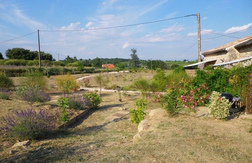 Bourg-Saint-Andeol House | Experience Fignère Havre de Paix: Scenic Stay with Pool