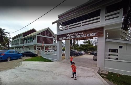 Setiu Hotel | Relax at Fikri Wetland Guesthouse & Resort with Pool Access