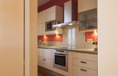 Ljubljana Old Town Apartment | Elegant Filip Palace Apartment with Breakfast & Kitchen