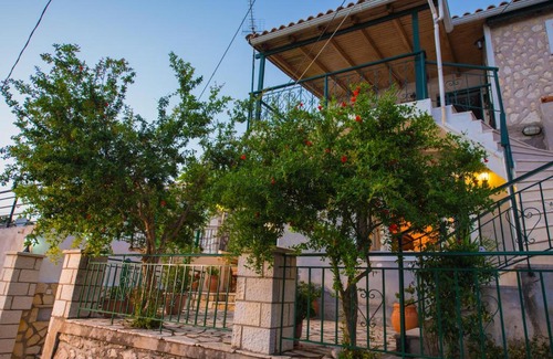 Drimonas Apartment | Top-Rated Filippa's Katoi: Family & Pet-Friendly Retreat