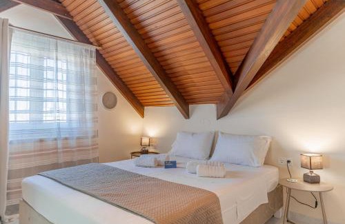 Argostoli Town Apartment | Unforgettable Stay at FILIPPOS LOFT: Pet & Child Friendly