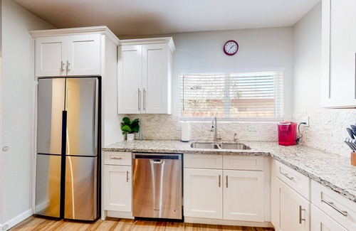 Garfield House | Pet Friendly Oasis at Fillmore Fiesta in Phoenix