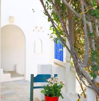 Schinoussa Town House | Oceanfront Retreat at Filoxenia by Grispos Villas