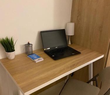 Pinchote Apartment | Fin de semana en increíble apartamento - 2 cuartos, sofacama, piscina y parking gratis
